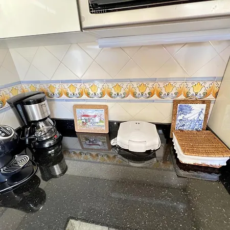 Villa Alvor Traditional With Pool By Homing Mexilhoeira da Carregacao