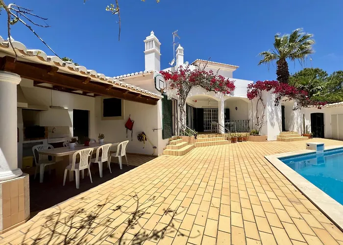 Alvor Traditional With Pool By Homing * Mexilhoeira da Carregacao