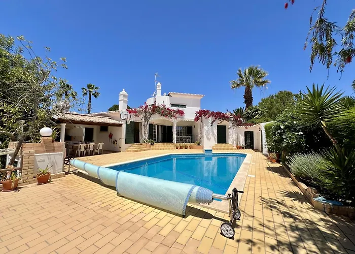 וילה Alvor Traditional With Pool By Homing
