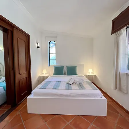 Alvor Traditional With Pool By Homing * Mexilhoeira da Carregacao