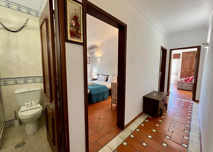 Alvor Traditional With Pool By Homing *