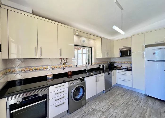 Alvor Traditional With Pool By Homing Mexilhoeira da Carregacao