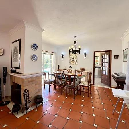 Alvor Traditional With Pool By Homing וילה *